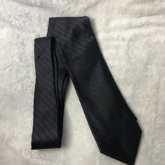 Kenneth Cole Reaction Silk-Blend Tie - Picture 2 of 2